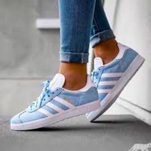 Baby Blue Adidas Sneakers 🌀🍼  Gazelle size 9 💙✨